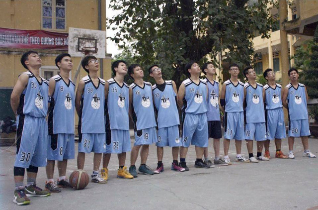 Công việc lạ đời nhất: Dạy bóng rổ “bằng tiếng Anh” Công việc lạ đời nhất: Dạy bóng rổ “bằng tiếng Anh”