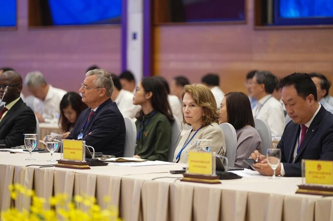 Các đại biểu tham dự hội nghị trực tuyến Chính phủ đối thoại với cộng đồng doanh nghiệp sáng 9/5. Ảnh Các đại biểu tham dự hội nghị trực tuyến Chính phủ đối thoại với cộng đồng doanh nghiệp sáng 9/5. Ảnh