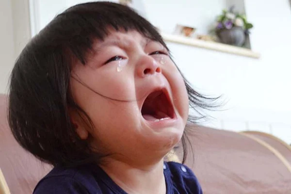 Nghiêm khắc khi trẻ tiêu tiền bừa bãi