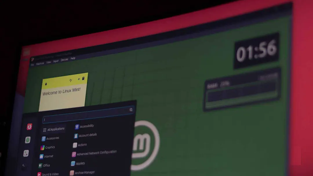 Desktop Linux Mint chạy trên Virtualbox