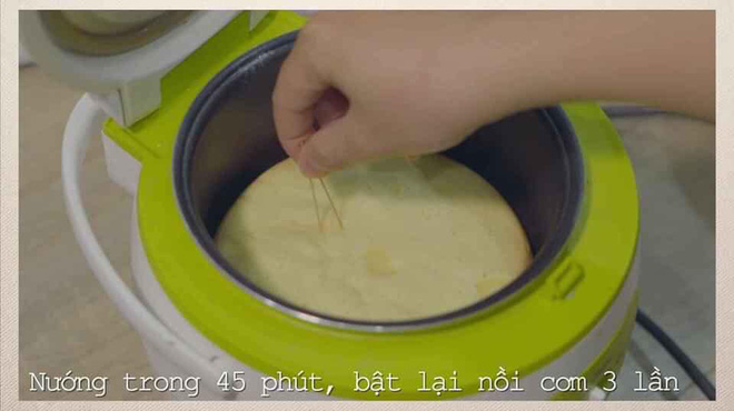 Cách làm cốt bánh gato bằng nồi cơm điện bỗng sốt xình xịch trở lại: chị em thi nhau tranh thủ ở nhà để làm thử - Ảnh 11. Cách làm cốt bánh gato bằng nồi cơm điện bỗng sốt xình xịch trở lại: chị em thi nhau tranh thủ ở nhà để làm thử - Ảnh 11.