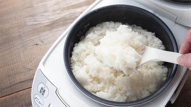 Người thông minh phủ khăn lên nồi cơm điện, lý do nghe xong phải gật gù đồng ý - Ảnh minh họa 2