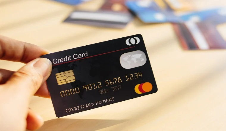 Cách tính lãi suất thẻ tín dụng như thế nào?