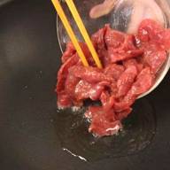 Cách làm món thịt bò xào đảm bảo thơm mềm, không dai