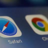 Lướt web trên iPhone dùng Safari hay Chrome để bảo mật?