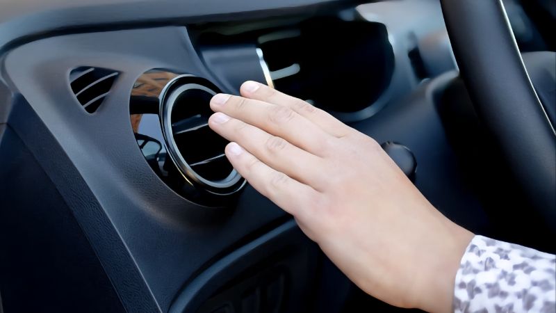 Cách sử dụng điều hòa ô tô phù hợp khi lái xe đường dài - Ảnh minh họa 3